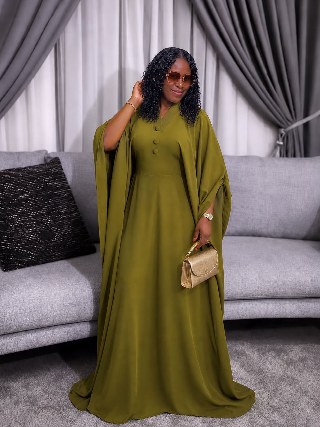 green color dress meaning Wearing represents life and confidence Homecoming Knee Column Dresses Inspired By Tv Stars