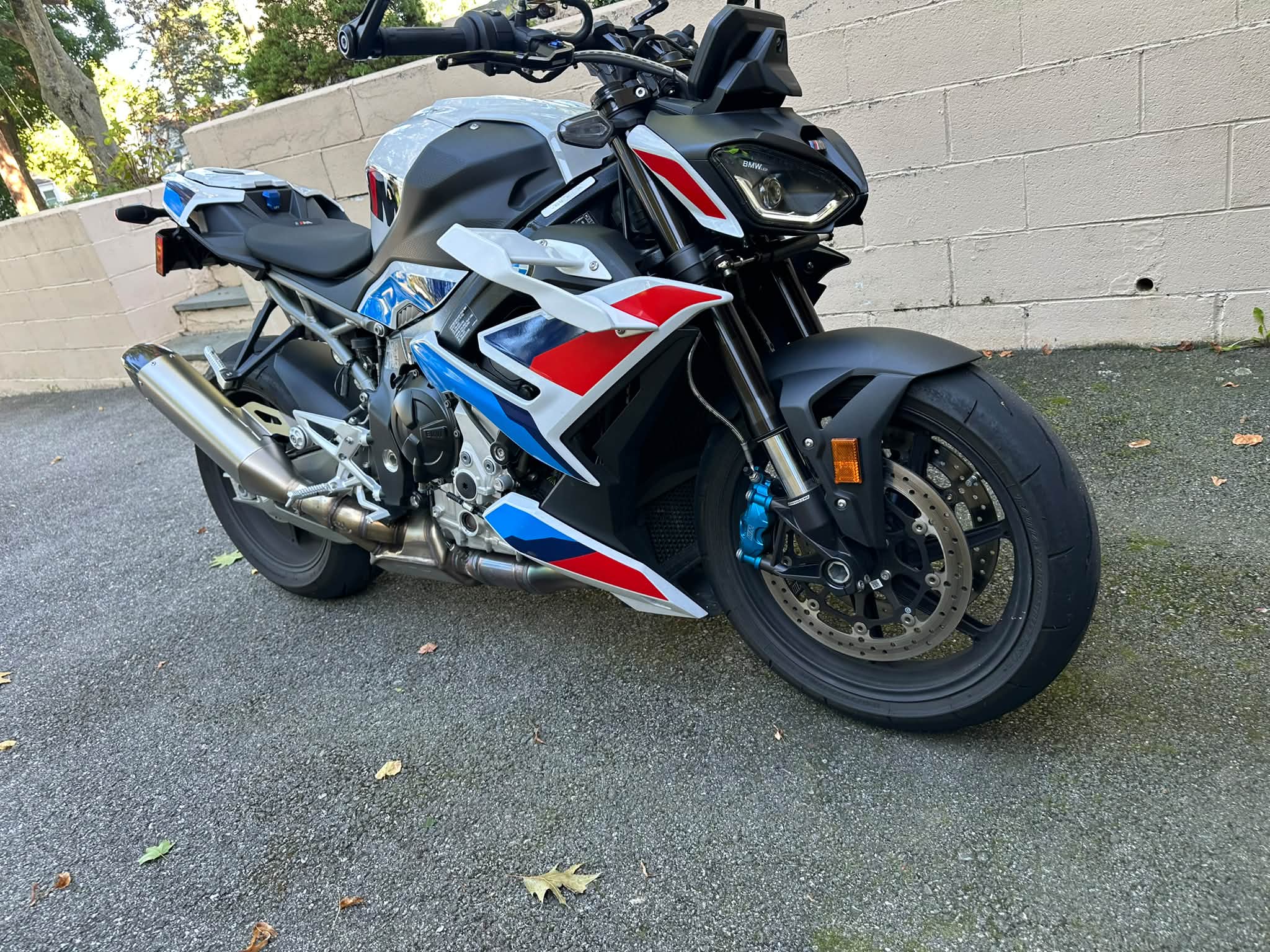 BMW M1000R white winglets installation from Ali Express