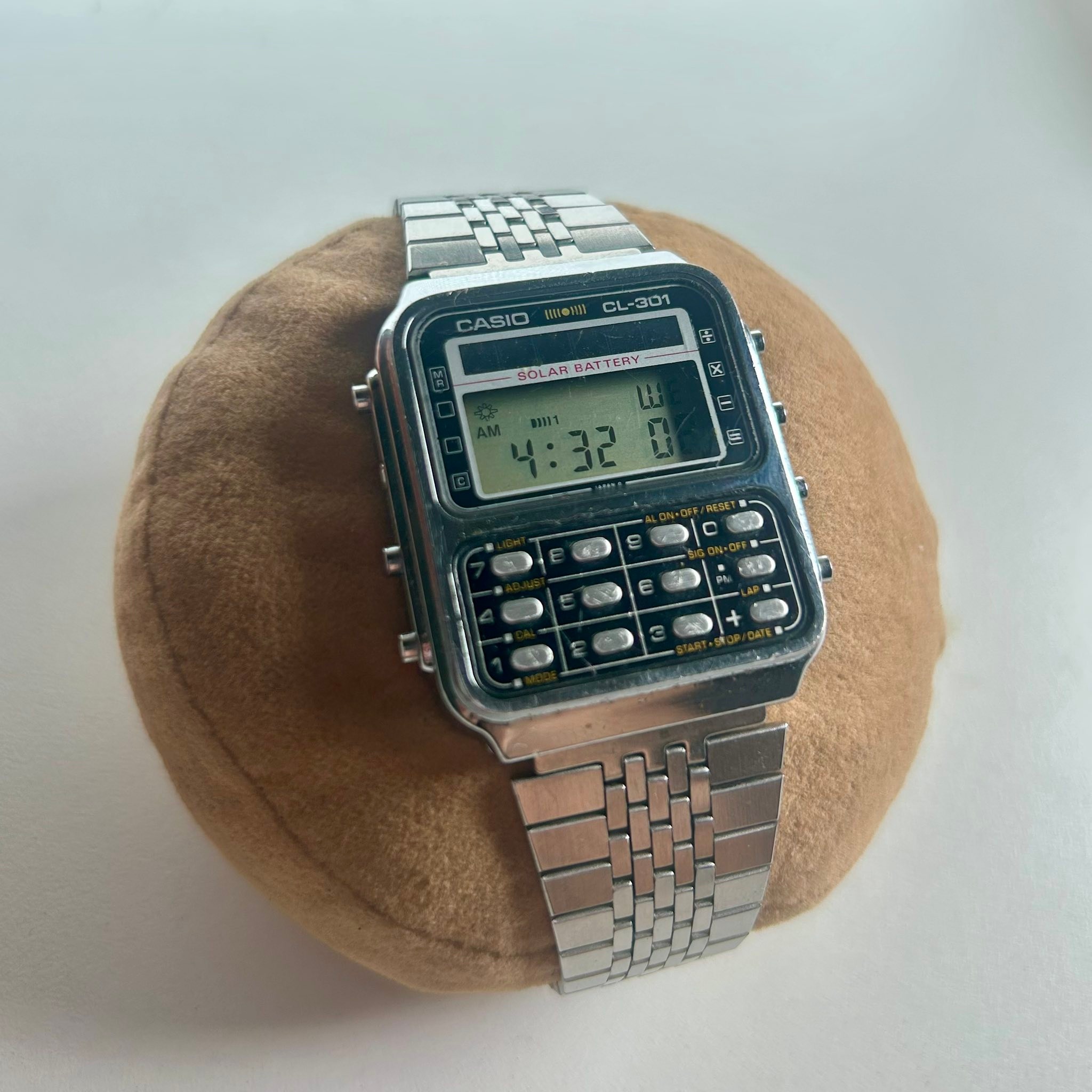 Casio CL-301 vintage watch for sale