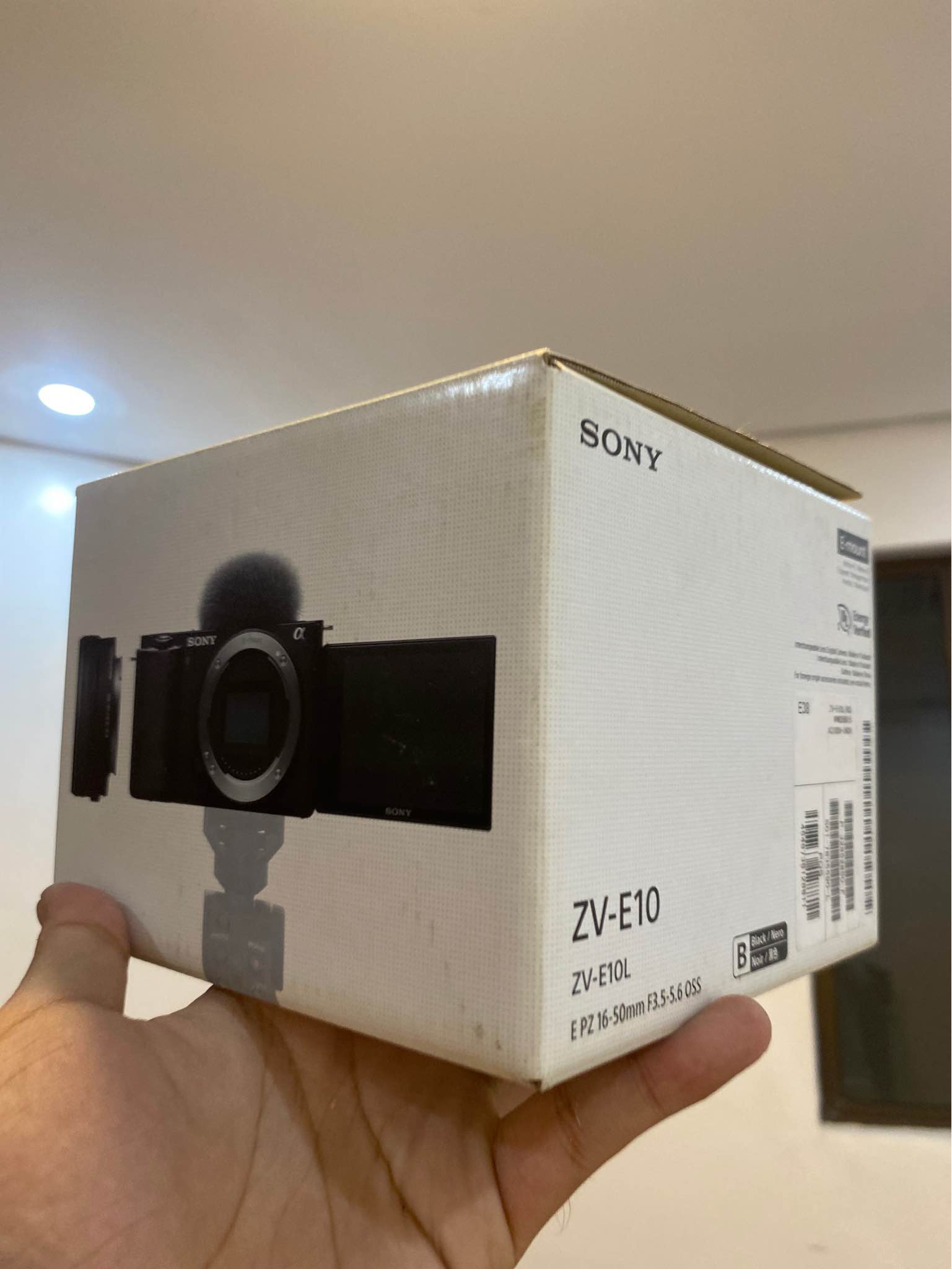 Sony ZV-E10 with Kit Lens – Complete Set ? Open for swap iphone 