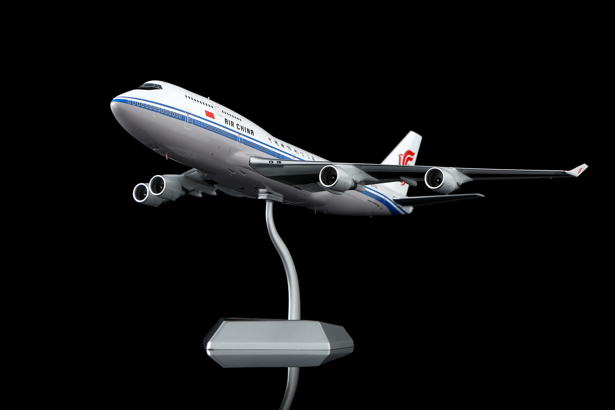✈️ 新品发布｜日本航空B787-8 JA823J 彩绘机– 1:200 合金模型New