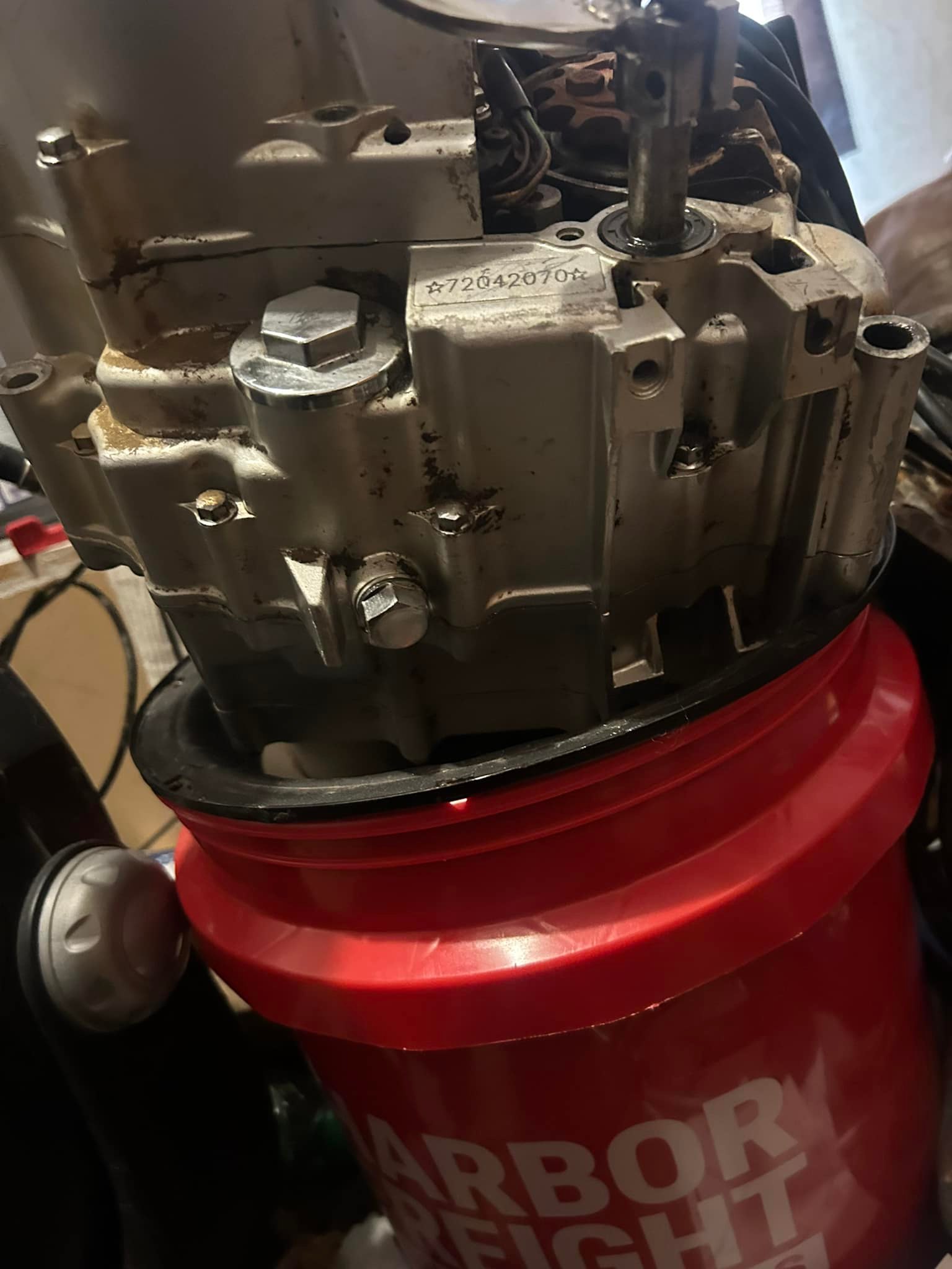 How to identify this engine and find original stickers?