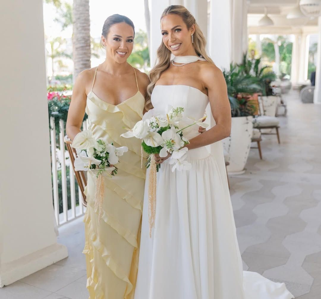 chelsea green dress with Maxxine Dupri on her wedding day 🔥❤️ bold design