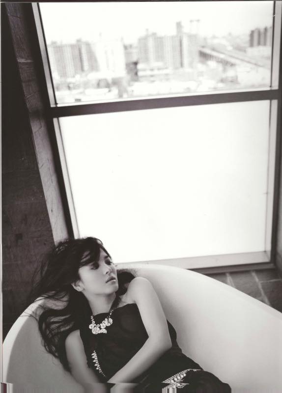 Here are some pictures from Kyo's book 'Moment', a limited edition