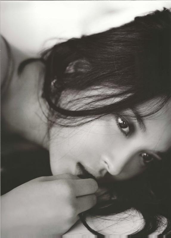 Here are some pictures from Kyo's book 'Moment', a limited edition