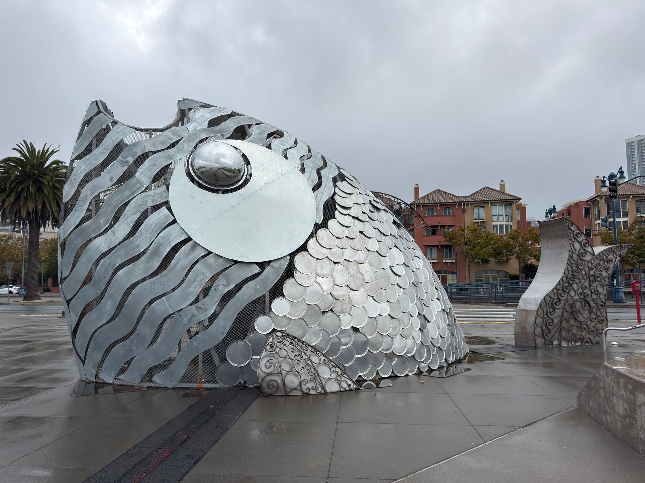 New fish sculpture on San Francisco's Embarcadero