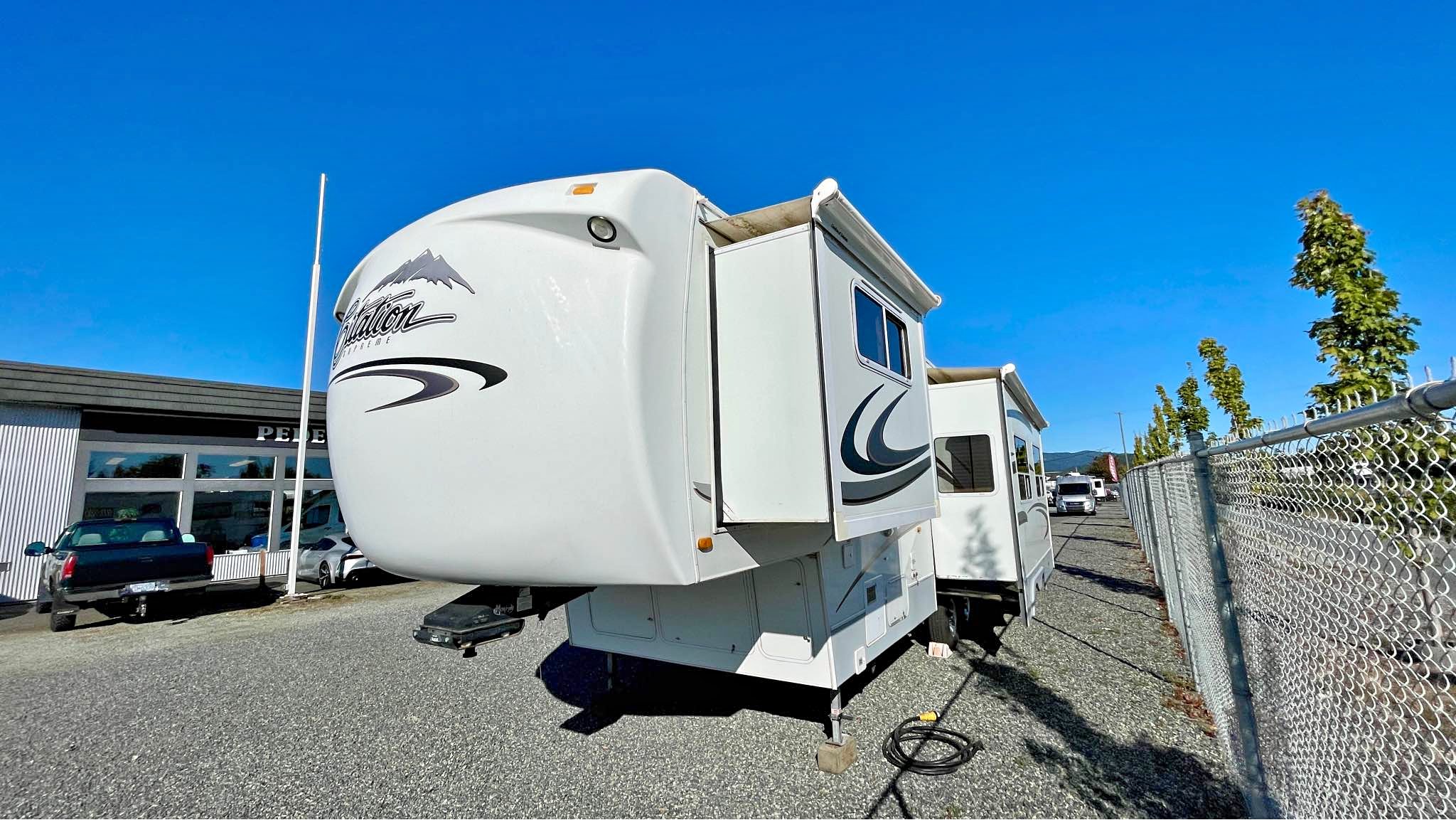 2008 Citation Supreme 29.5 rls - RVs & Campers - Sidney, British ...