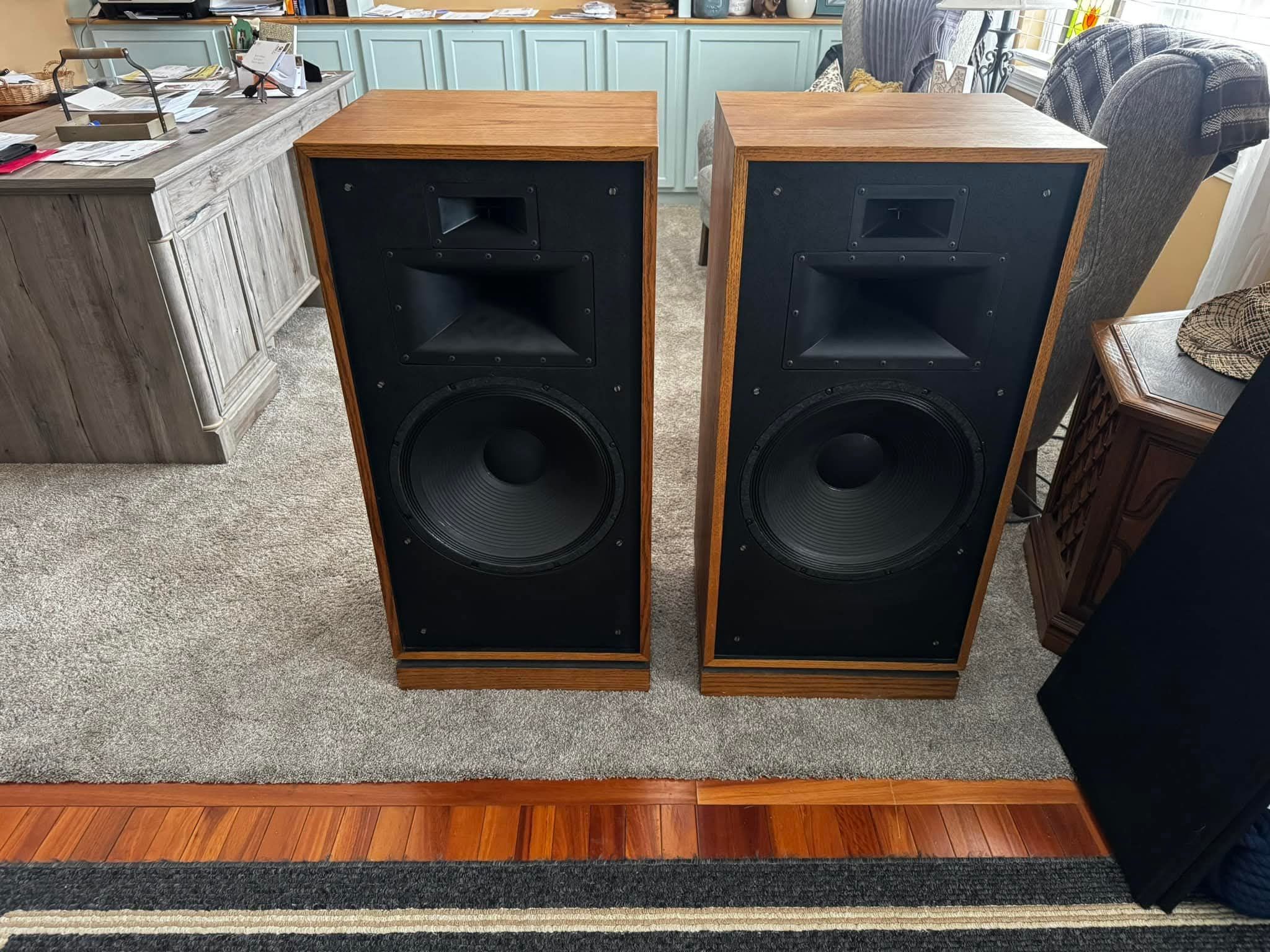 Comparing Clean Chorus II to Klipsch Legend Series Speakers