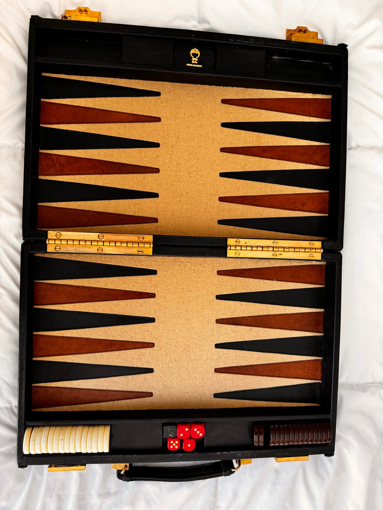 Vintage backgammon board with racing stripes in 1938 Silverscreen