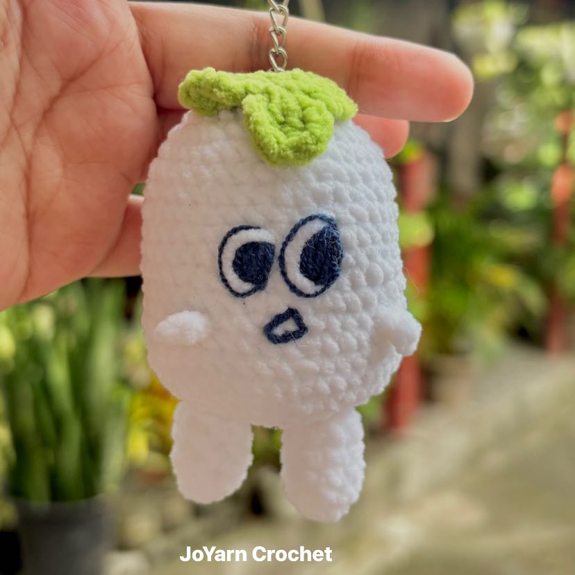 Amigurumi version of the AHOF Doll Keyring 🥰