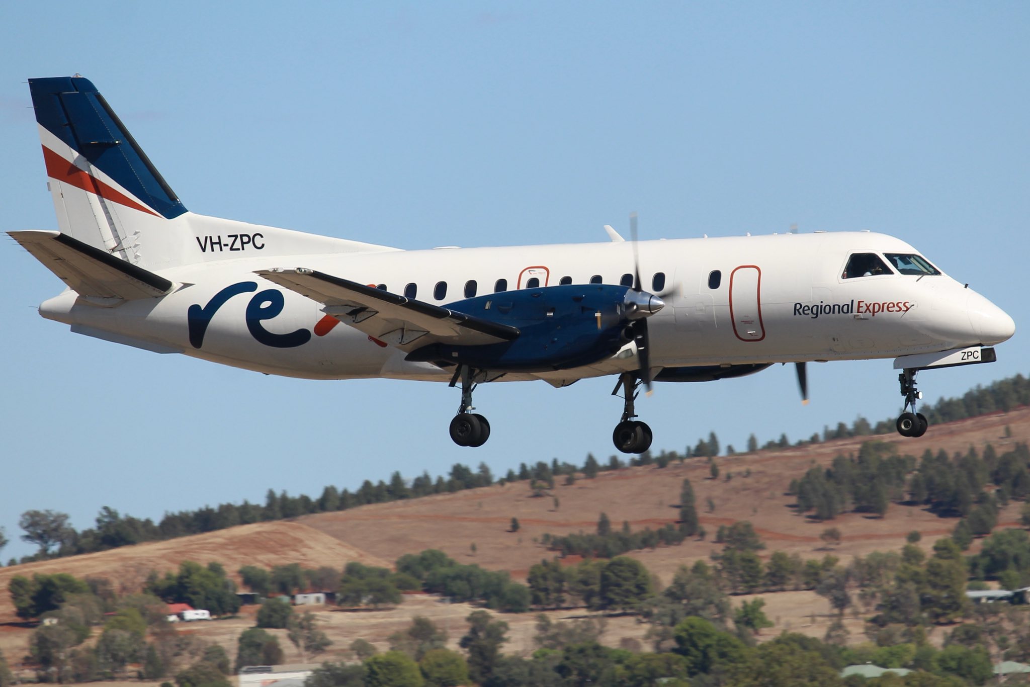 Rex Vh-ZXU Saab 340 at Dubbo Airport