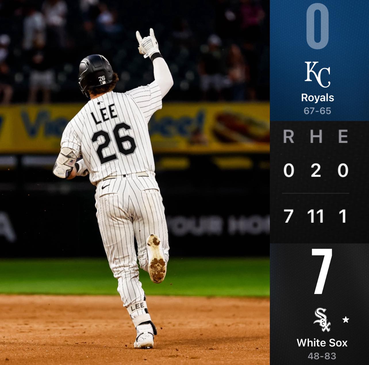 White Sox reach .500 mark with 6-5 win over Royals