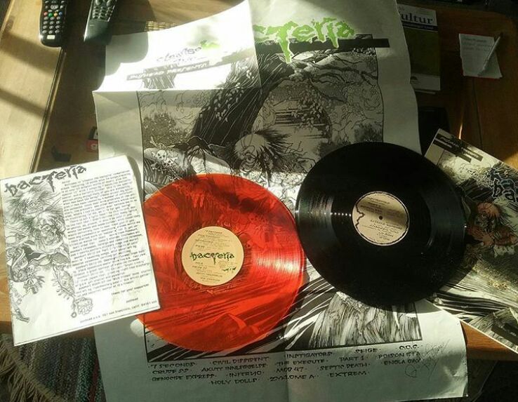 Pushead signed septic death variant with original inserts