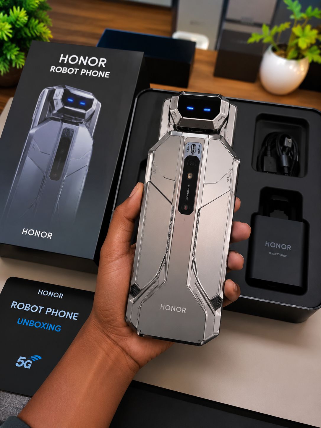 HONOR Robot Phone will cost 7999 Yuan, Launch 17 August in China