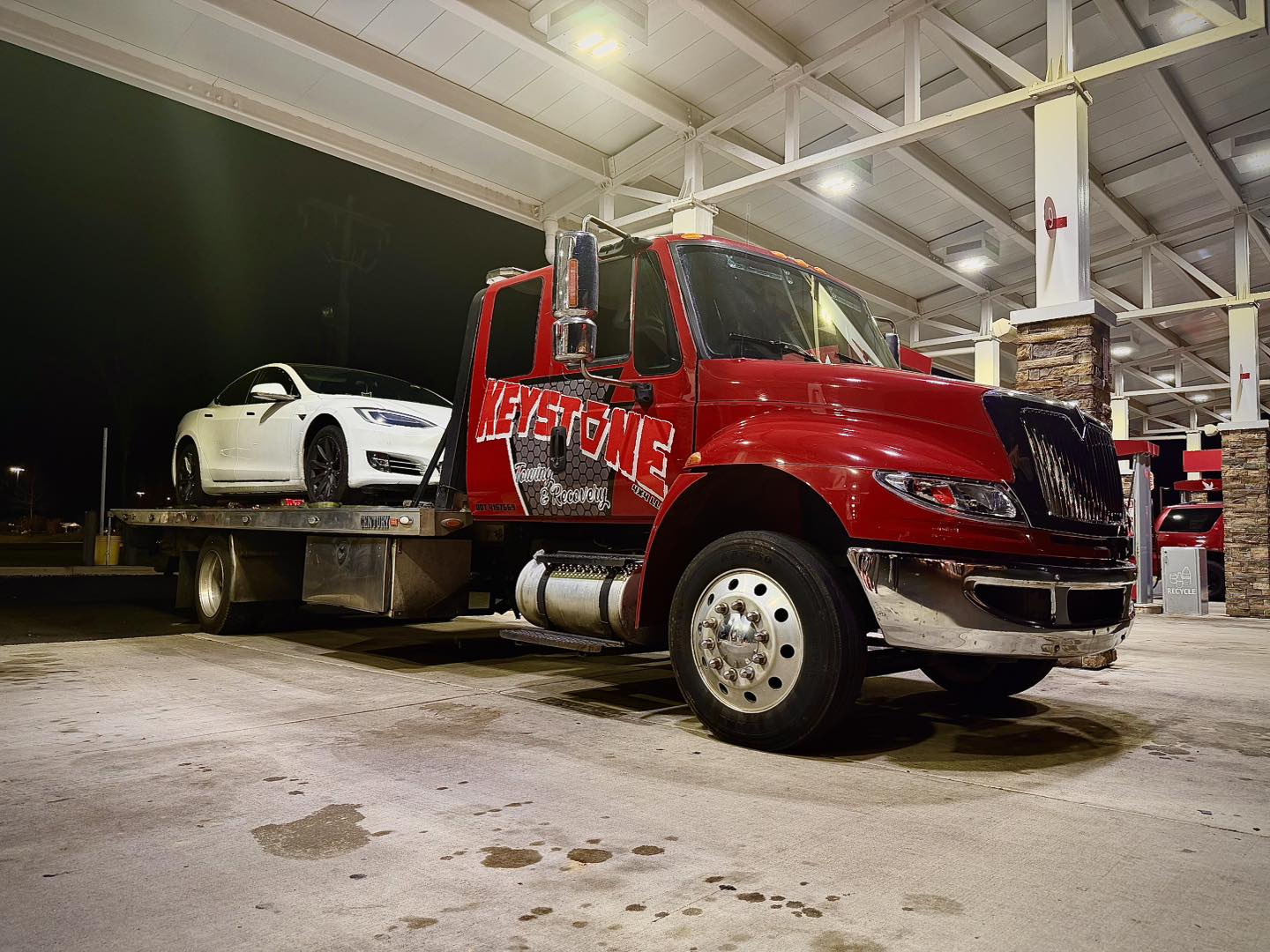 🚨 Stuck on the roadside?... - Keystone Towing and Recovery | Facebook
