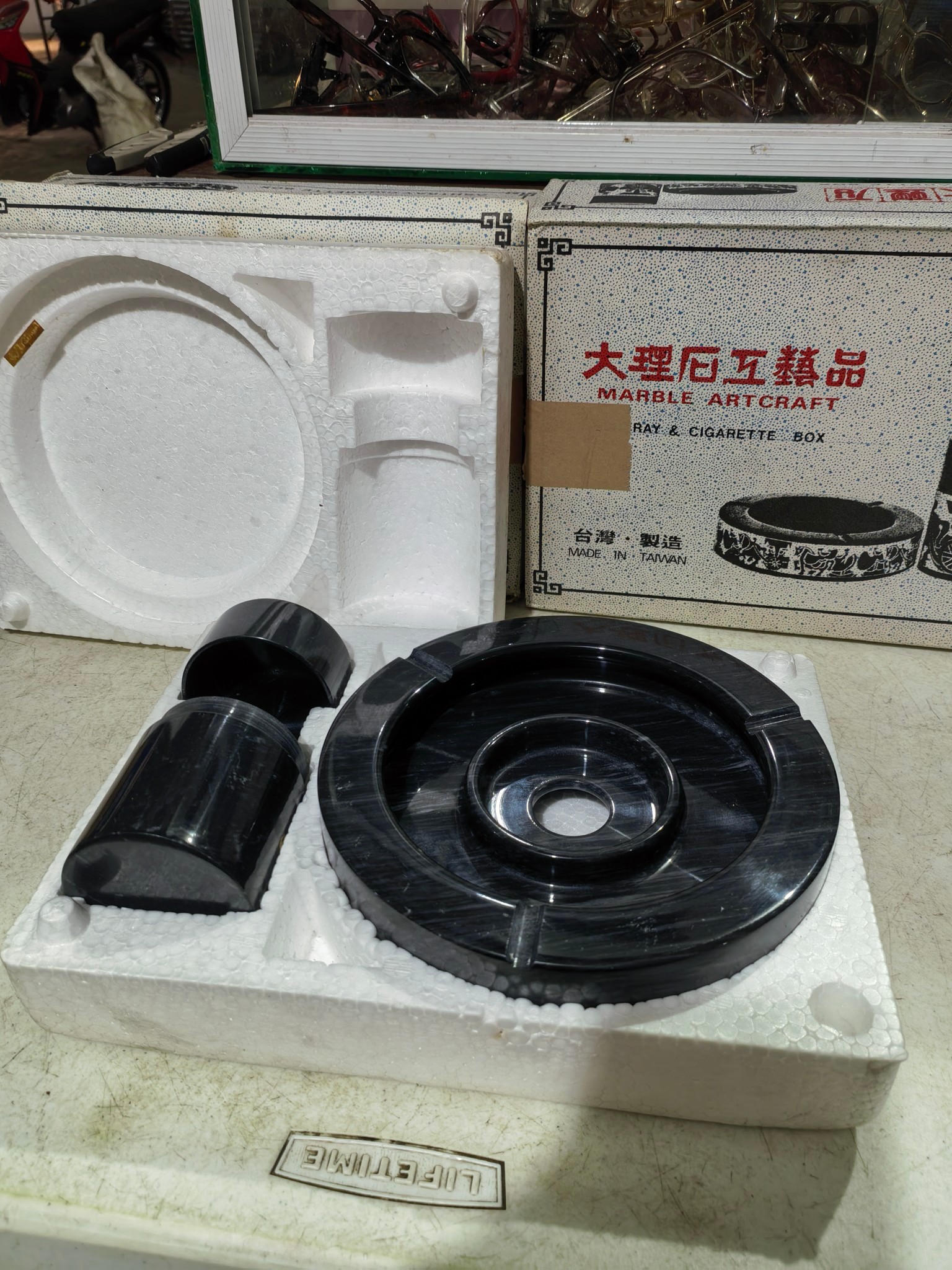 Ashtray and Cigarette Box Material: Marble Made in Taiwan ?Good 