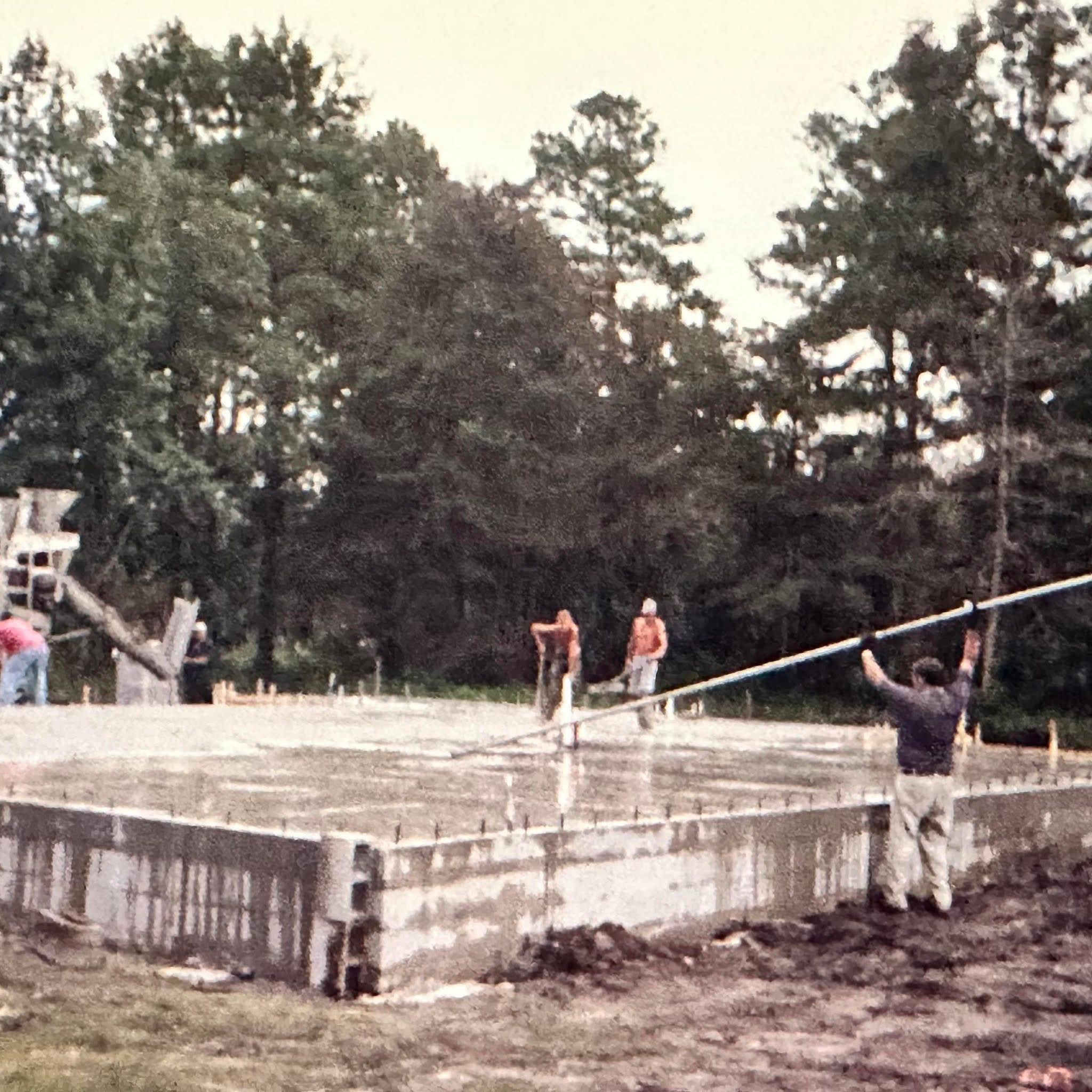 Holmes Concrete, LLC
