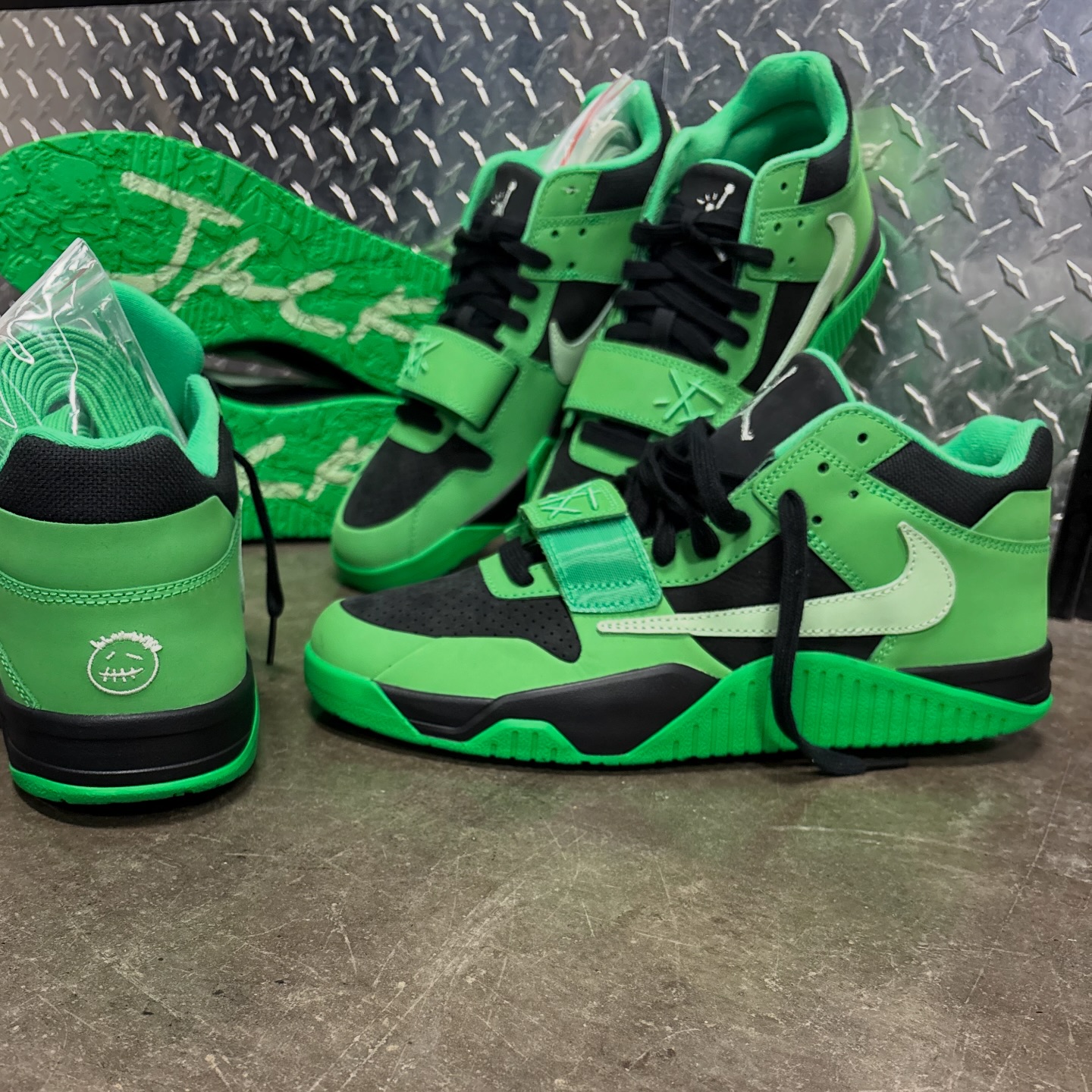 Travis Scott x AirJordan Jumpman Jack TR 
