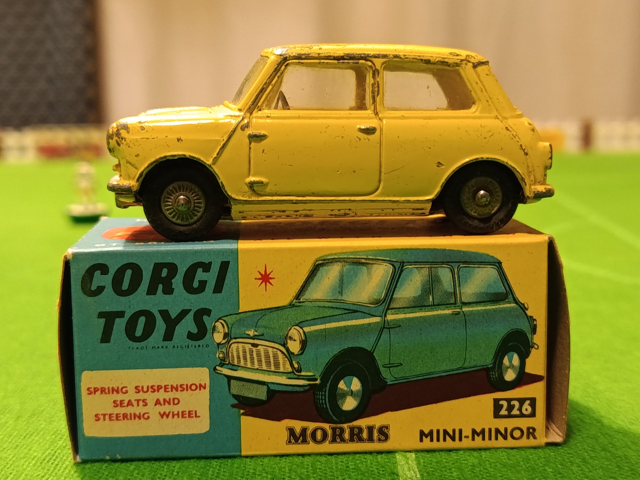 Corgi Toys Morris Mini Minor #226 The #226 Morris Mini Minor was