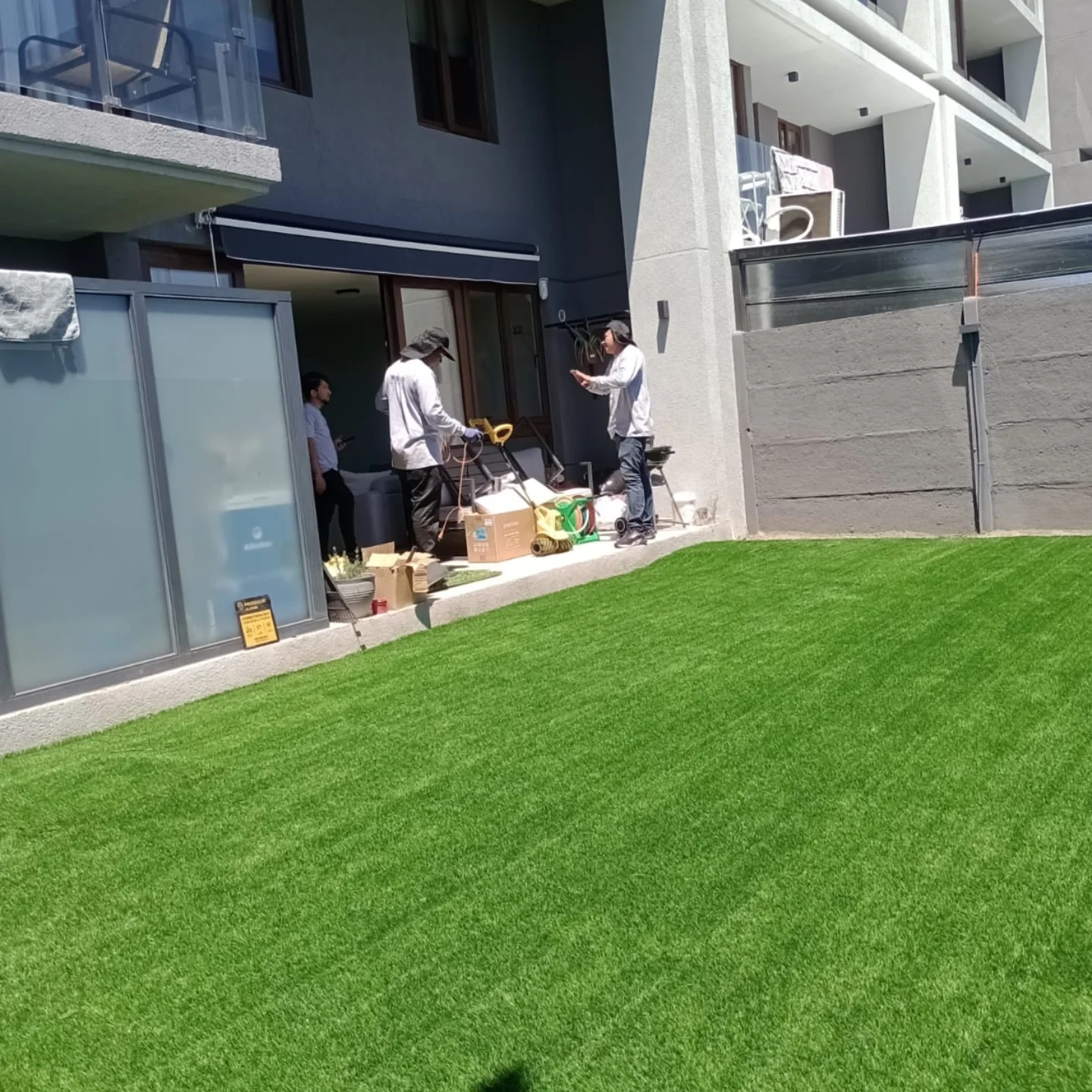 Pasto Infinito - Instalación en #peñalolén 50m² pasto... | Facebook
