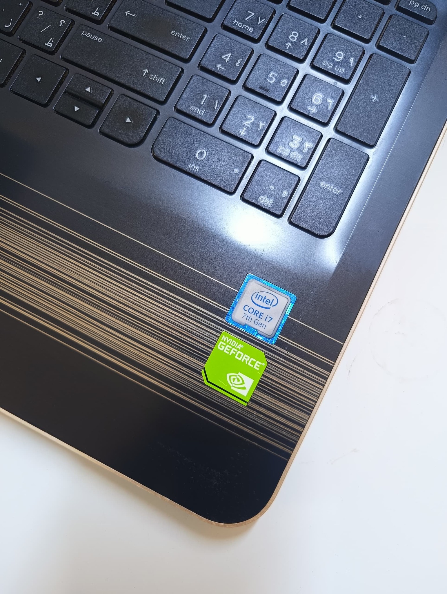 ゲーミングノート940MX Core i7 SSD256GB DVD-RW