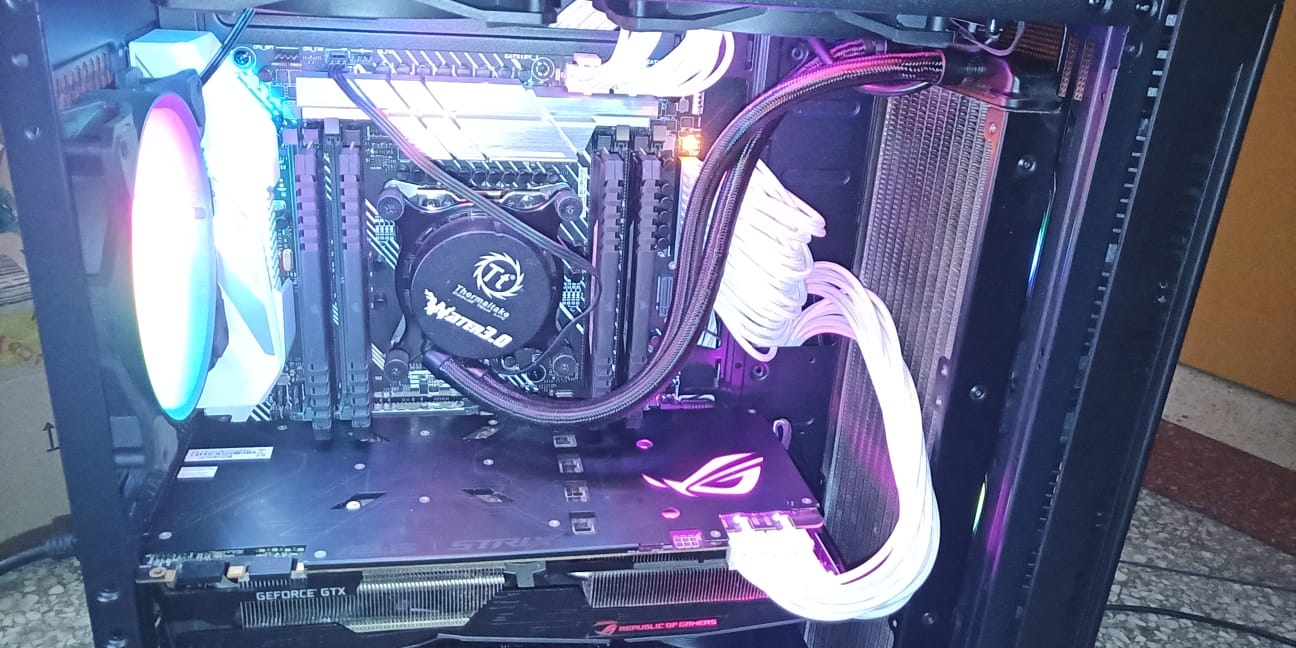 Intel Core i9-7920X Asus Prime X299- A II ATX Thermaltake Water 