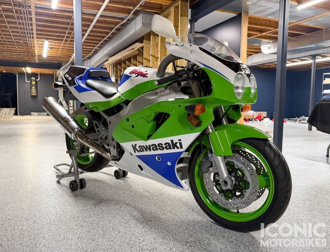 Tony - The 1990 Kawasaki ZX-7 is a classic sportbike that helped
