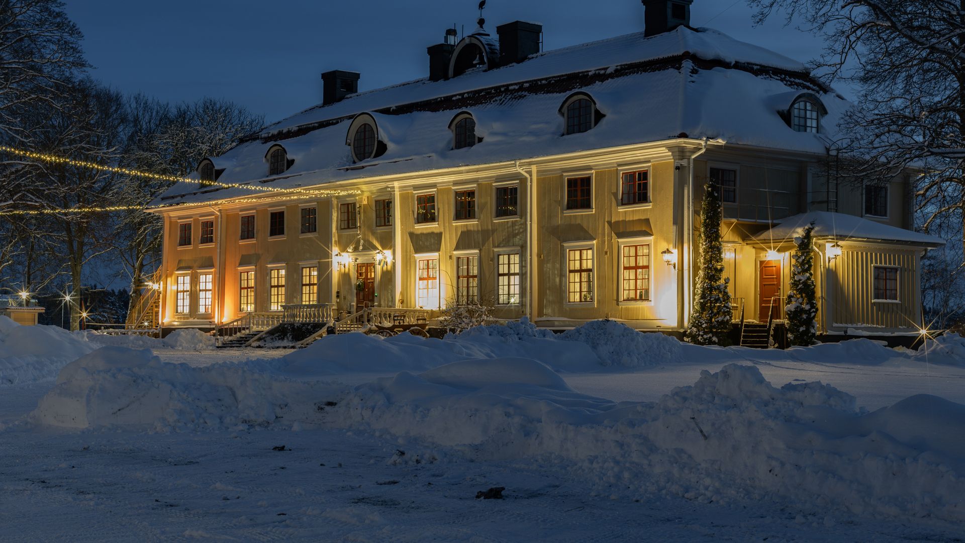Söderfors - Tisdag och vintern visar sig från sin stillsamma sida ️ ...