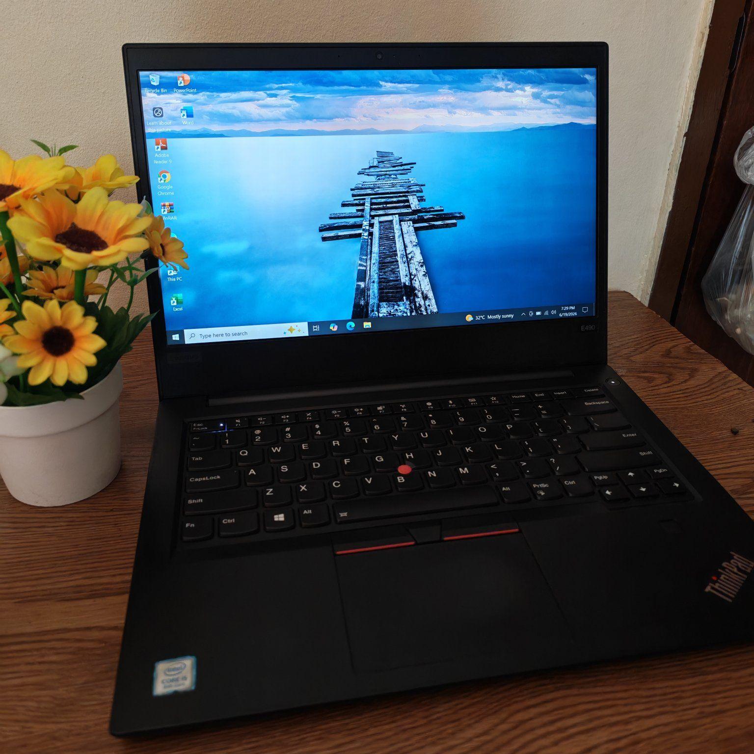 Lenovo thinkpad E490 I5 8thgen 8gb ram 256gb ssd 14