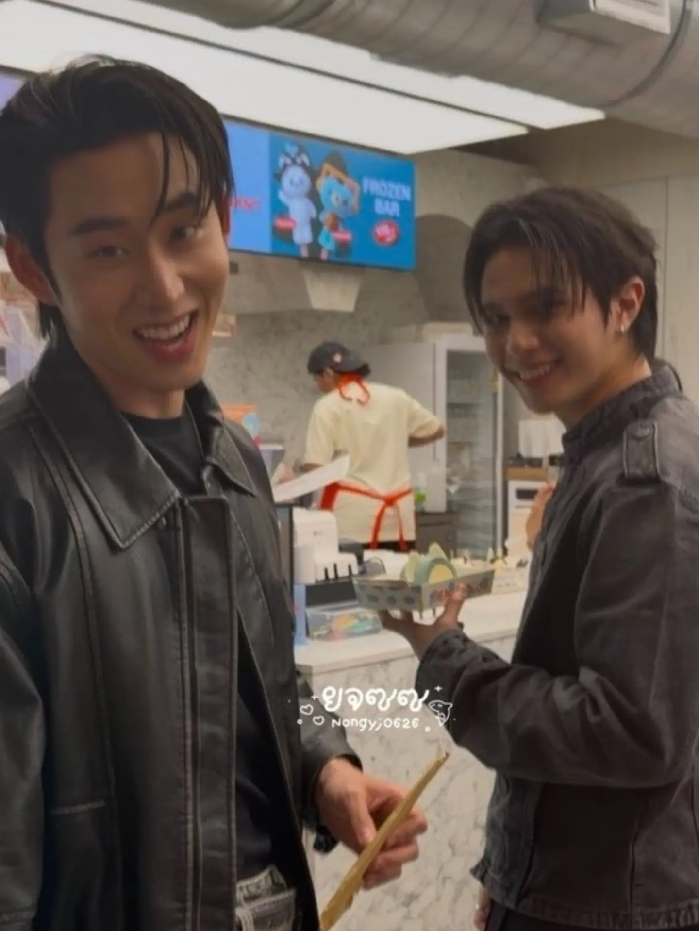 HOW HAPPY LOOKS OUR WILLIAMEST WHEN THEY SHARED THAT WESLEY ROLL