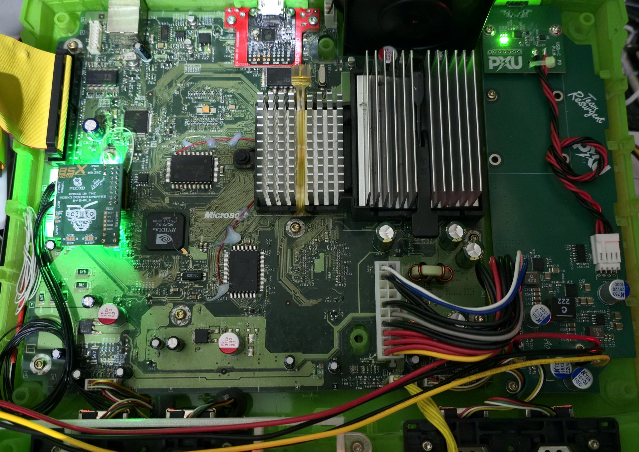 Does anybody recognise this version of the xeno board. It charges