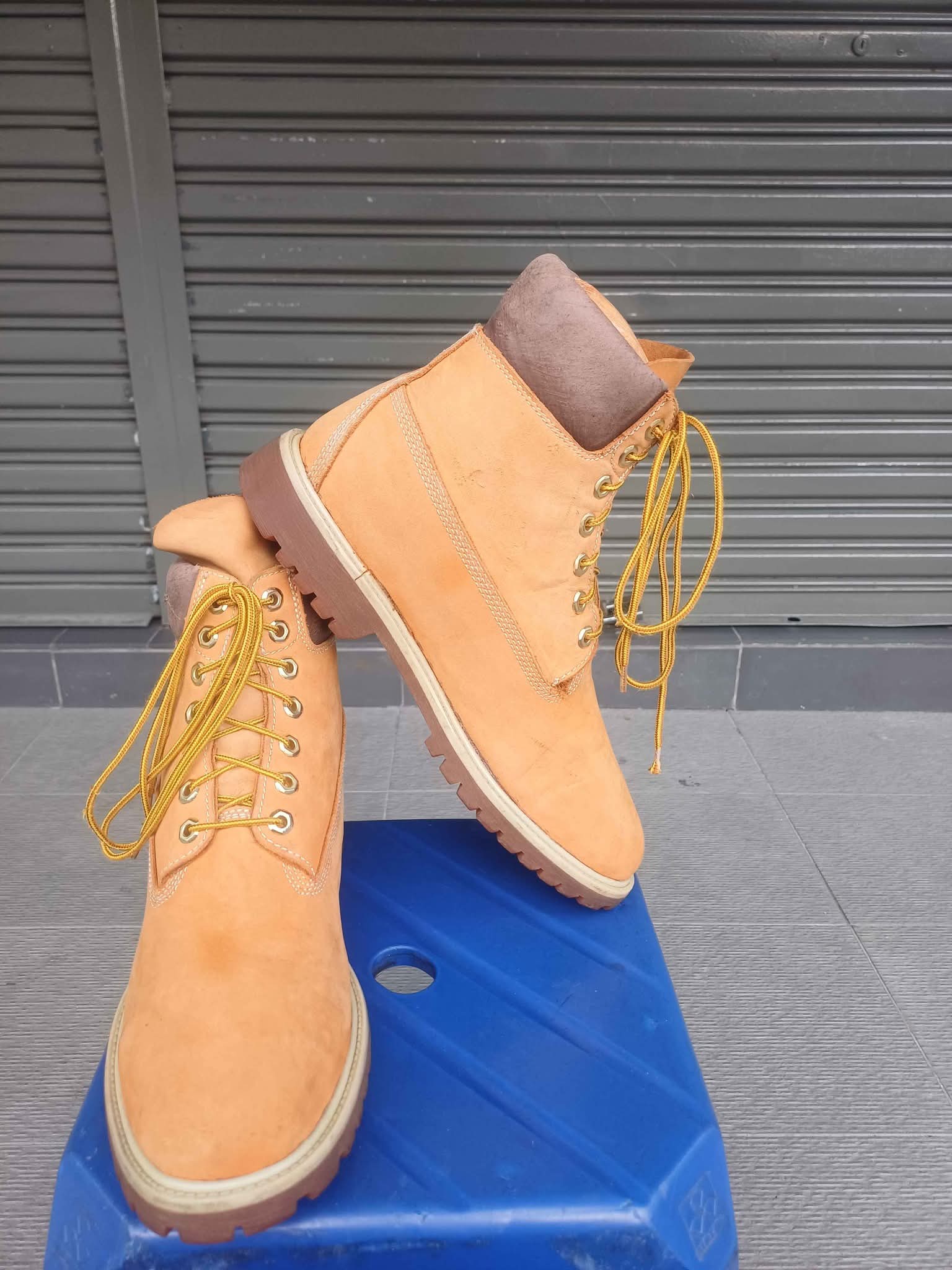 Timberland yellow boot Original leather & bundle Size uk 10 eur 44 