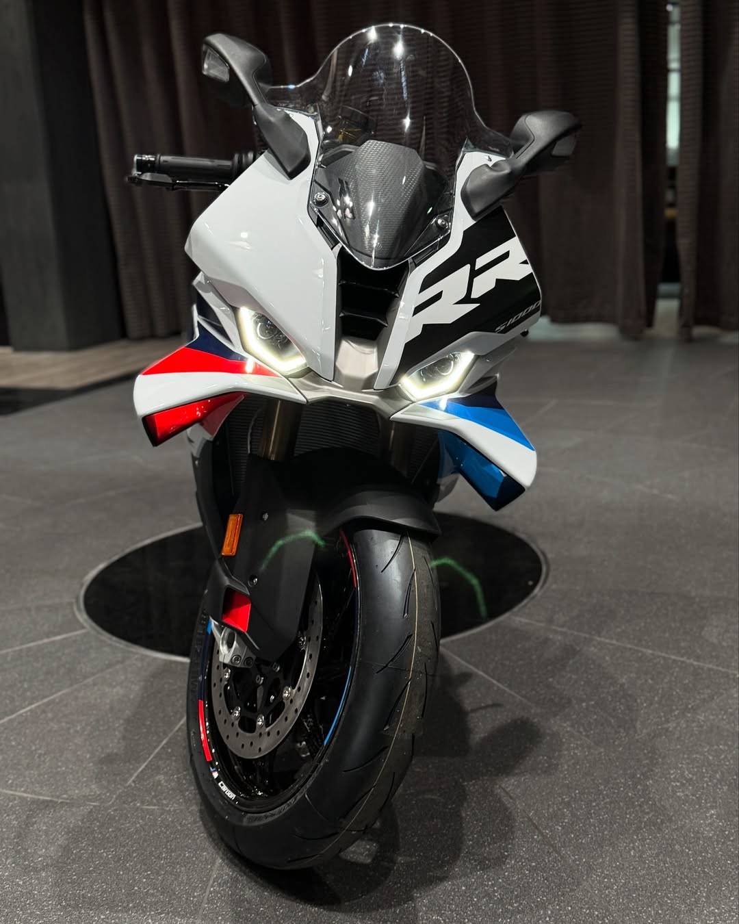 BMW S 1000R Super Bike features and specifications | Los Angeles, CA