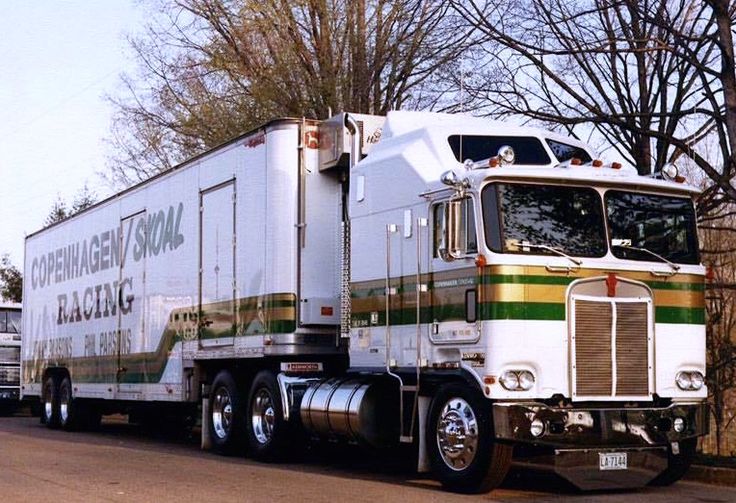 1979 Kenworth K100 Aerodyne Tractor & Trailer