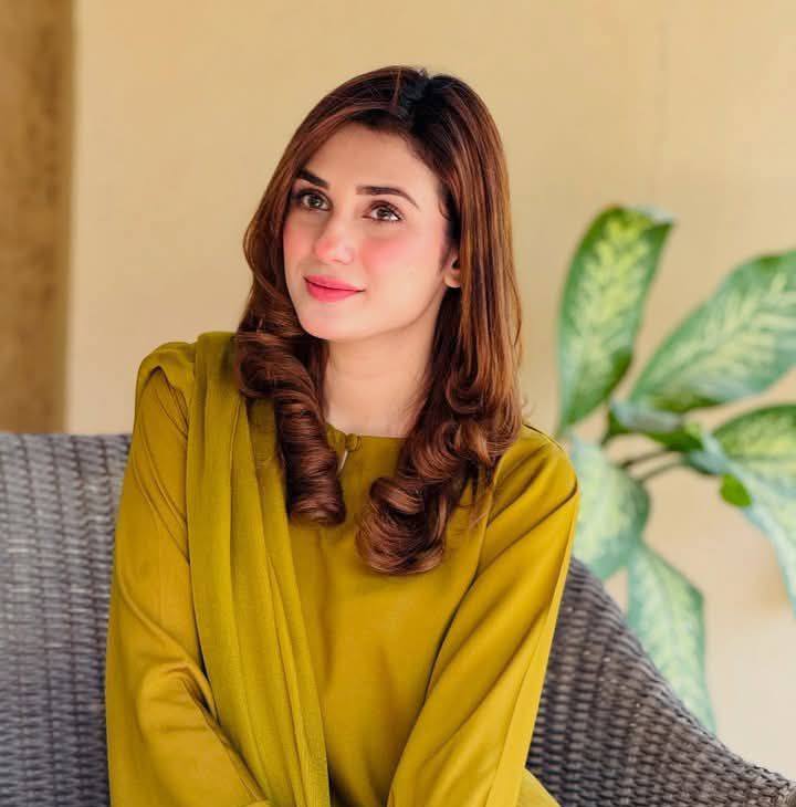 Humrahi | Episode 01| Hiba Bukhari & Danish Taimoor | #humrahidrama ...