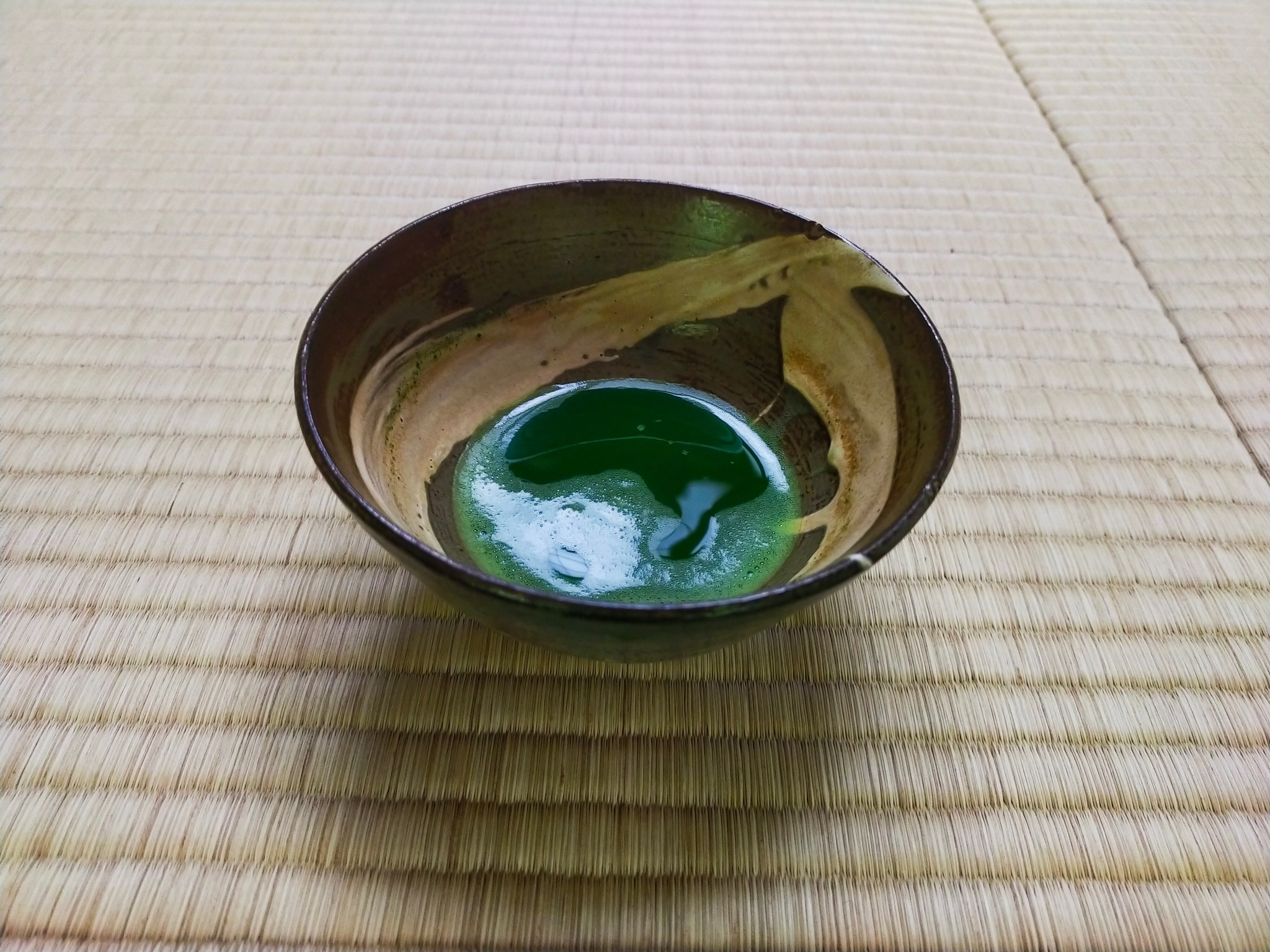 刷毛目抹茶碗　美術品　古美術 叔母がお茶の先生をして居て持って居たものです。 刷毛目抹茶碗 美術品 古美術 叔母がお茶の先生をして居て持って居た