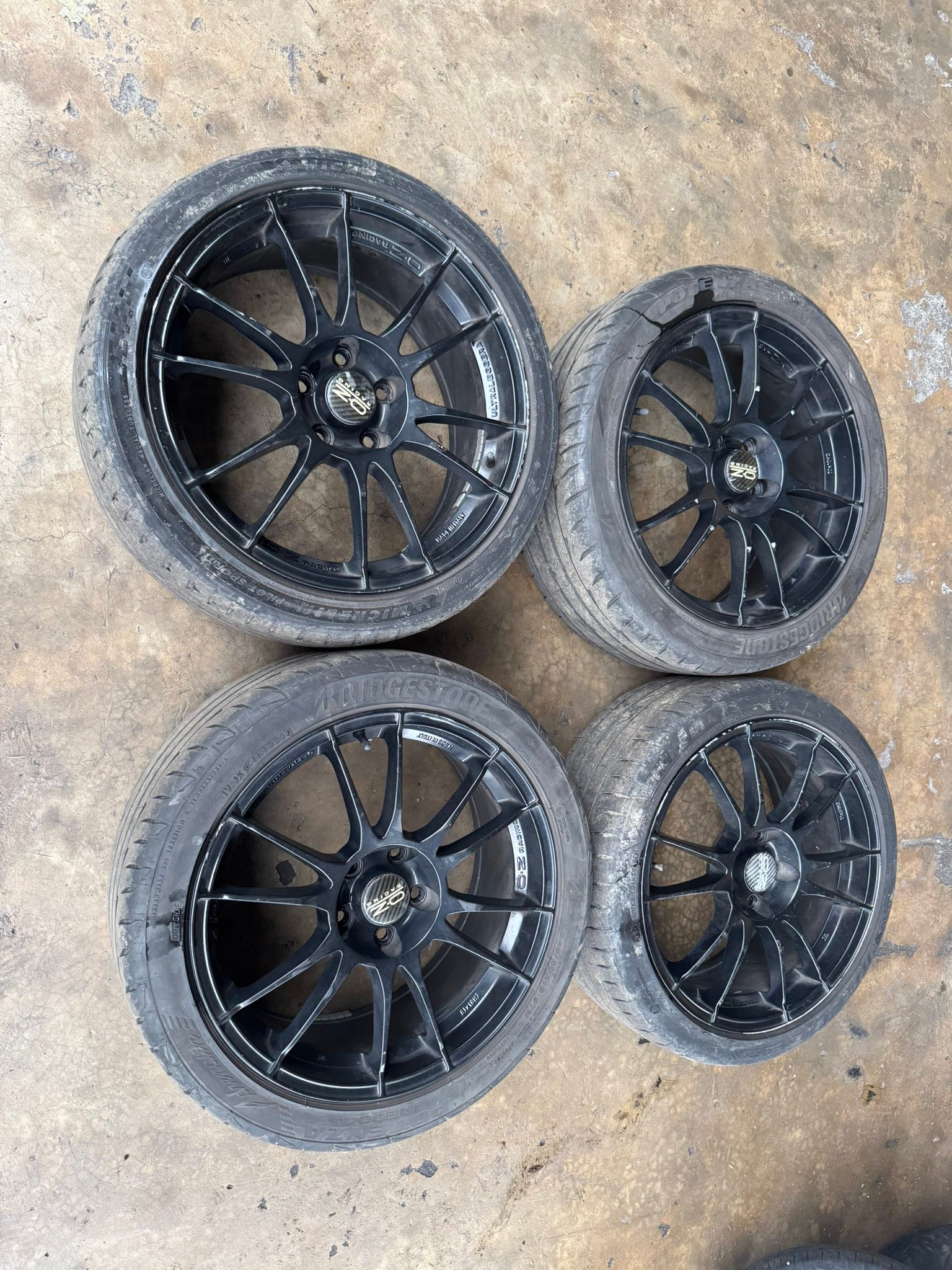 ???? Oz Racing Ultraleggera 18 Inch 5x114.3 Sport Rims with 