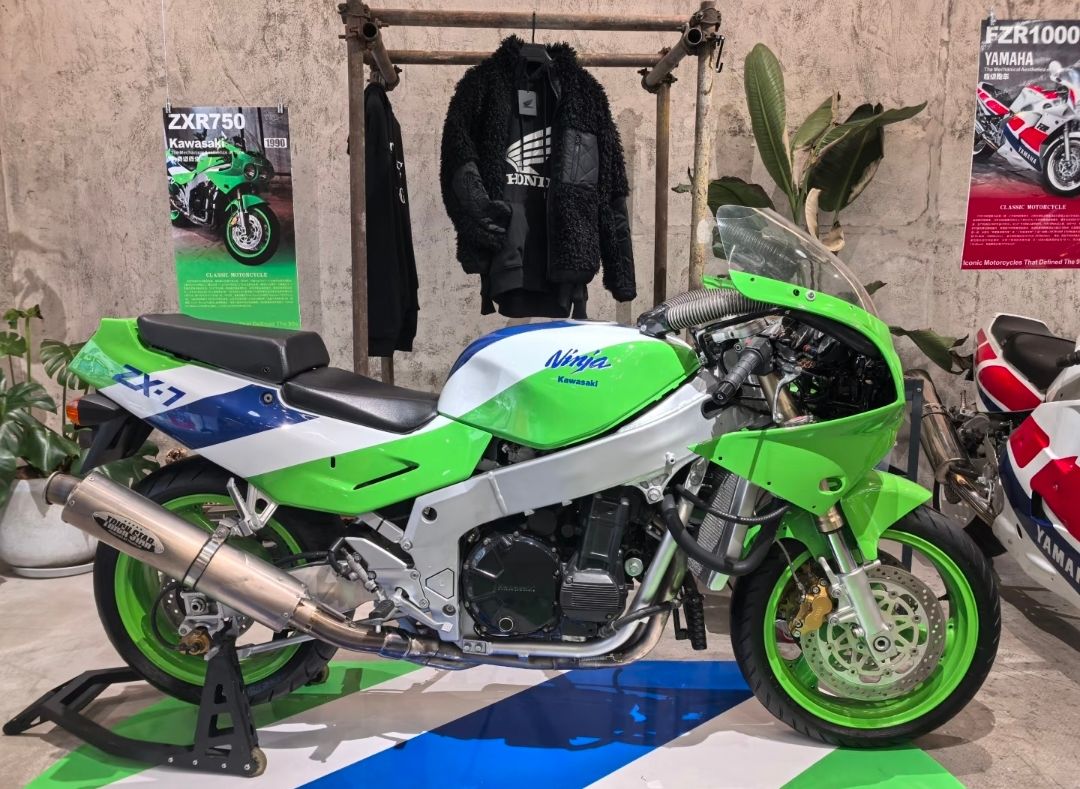 Kawasaki Ninja ZX-7: A Legendary Classic Sportbike