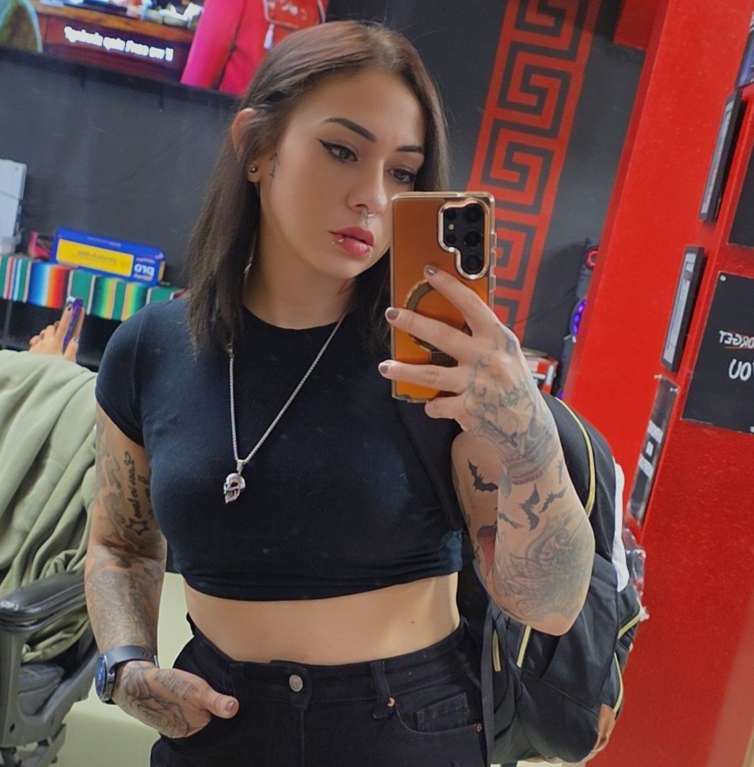 tattoo shop disaster!! ALWAYS MAKE SURE THE CAP IS CLOSED BEFORE AND ...