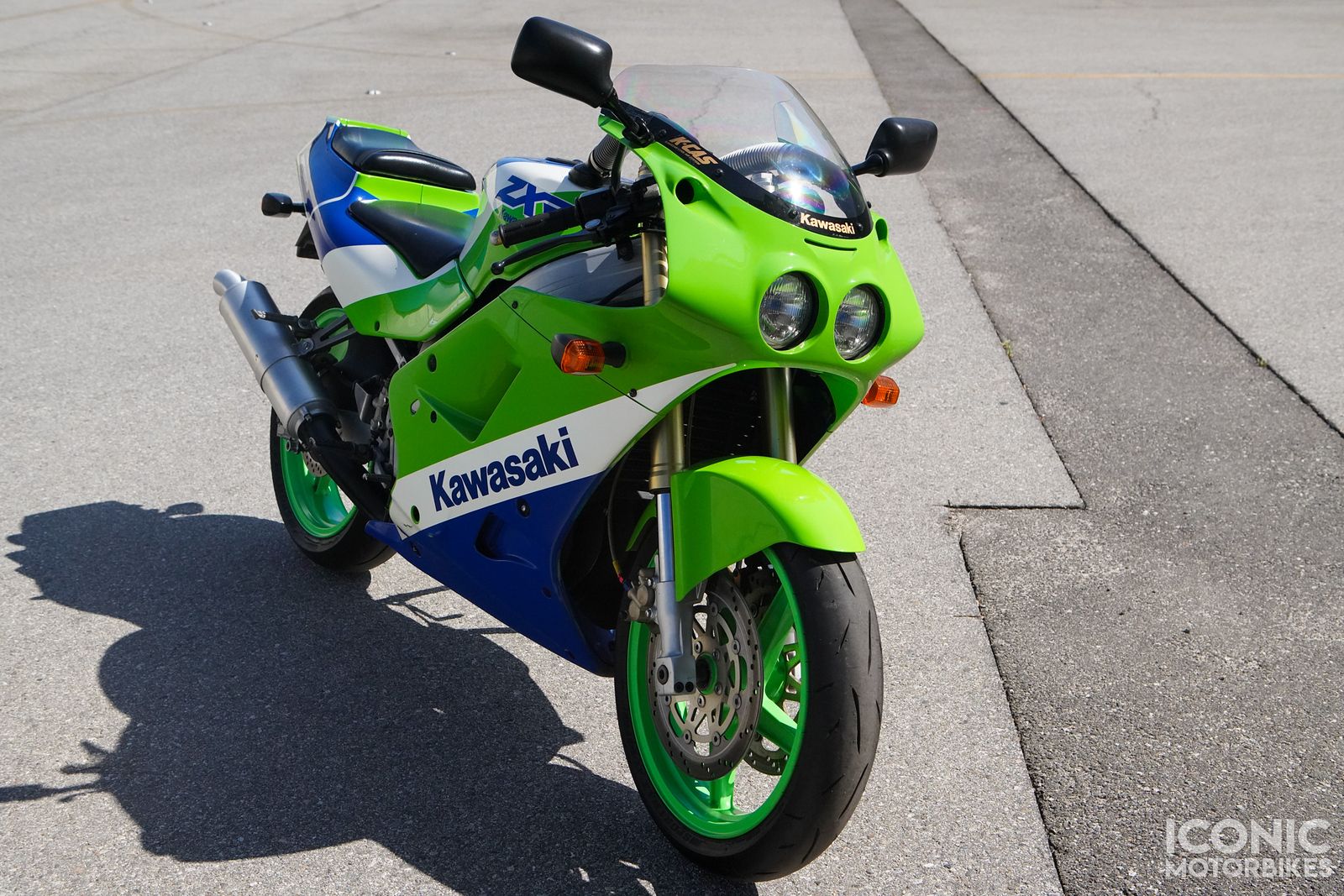 1989 Kawasaki ZXR250R: A Legendary Japanese Superbike