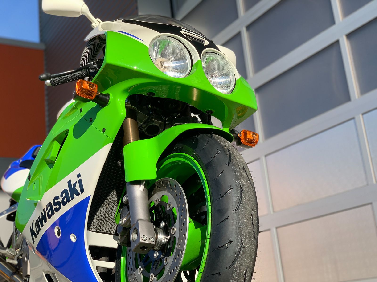 1991 Kawasaki ZXR750R: a track-focused homologation superbike