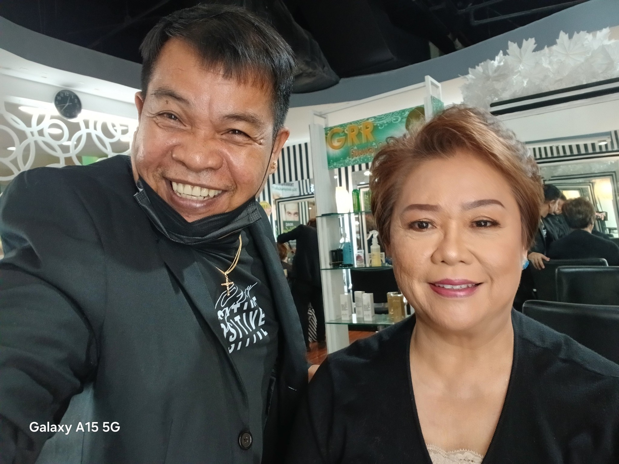 Ricky Reyes Salon SM North Edsa