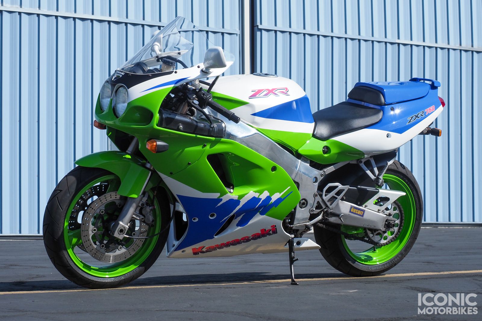 シャンパン 1993 Kawasaki ZXR750 L1 superbike with ram-air intake and 749cc