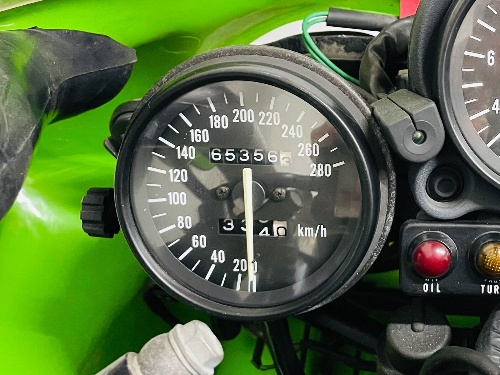 1989 Kawasaki ZXR750 H1 Stinger speedometer