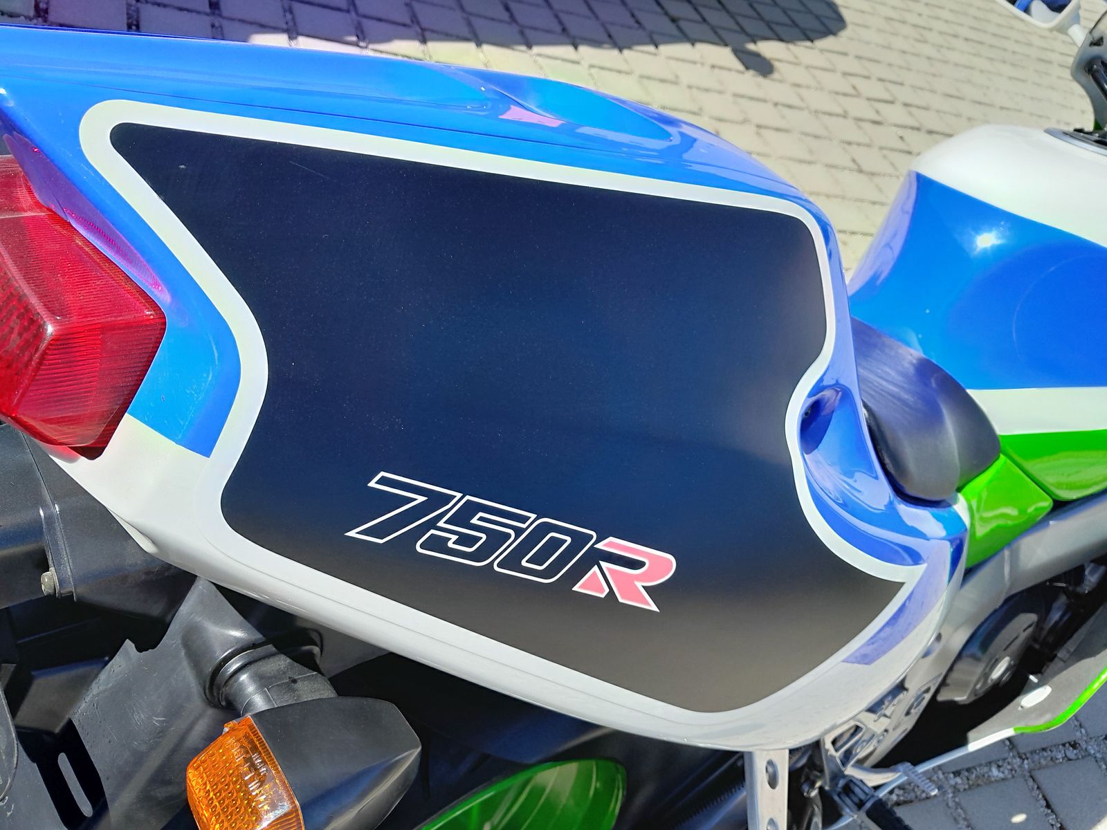 M1号 リトラ 1993 kawasaki zxr750r m1 specs and history