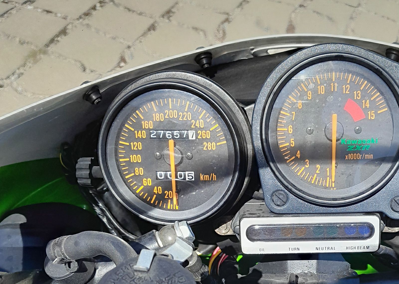 Kawasaki ZXR analog speedometer and tachometer