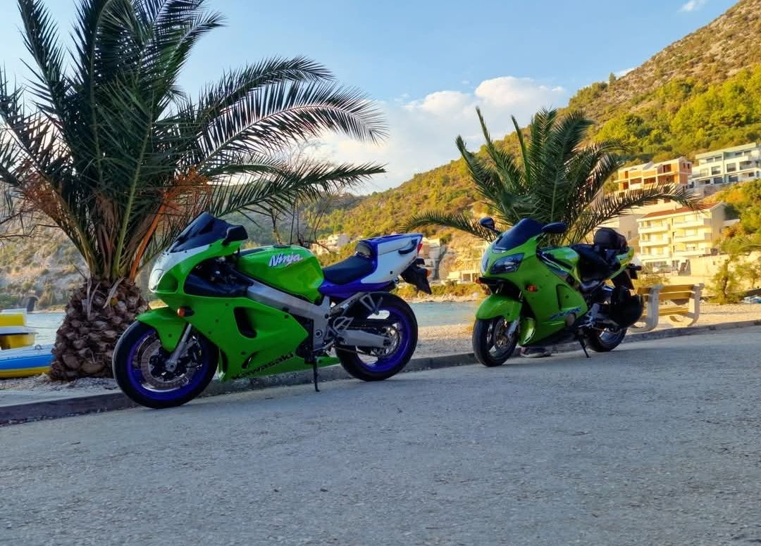 Tony - The 1989 Kawasaki ZXR750 (H1) remains the unfiltered