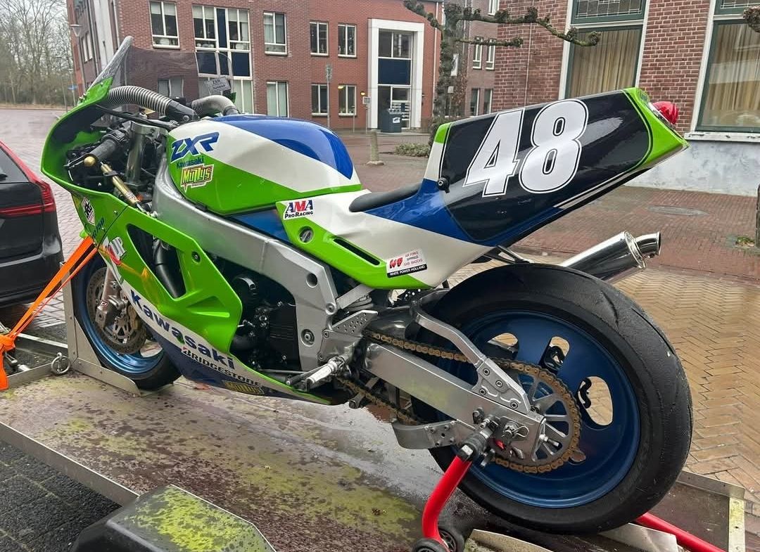 1989 muzzy kawasaki zxr750 h1r race replica