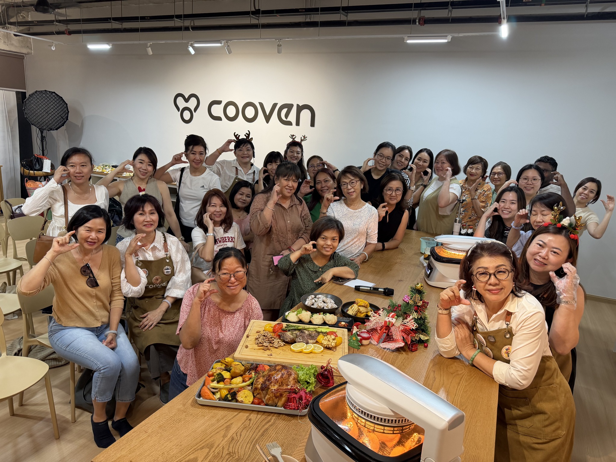 We wrapped up a wonderful Christmas... - Cooven International | Facebook