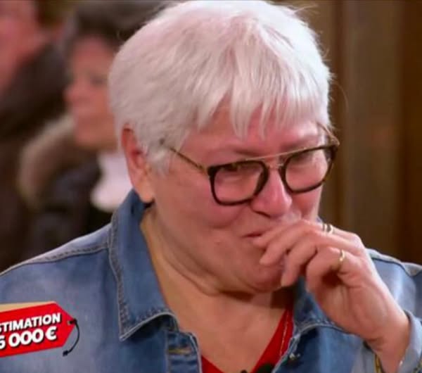 Bref info - 🟡 🔗 📌Affaire conclue : elle trouve un vase... | Facebook
